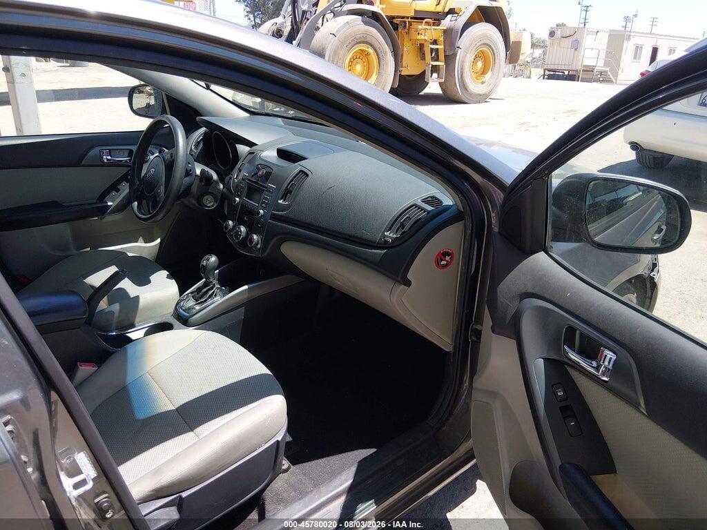 KNAFU4A25D5731390 2013 KIA FORTE photo no. 5