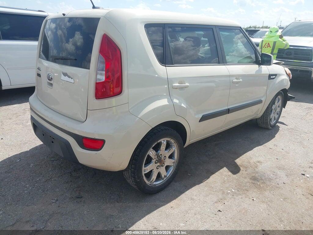 KNDJT2A55D7532939 2013 KIA SOUL photo no. 4