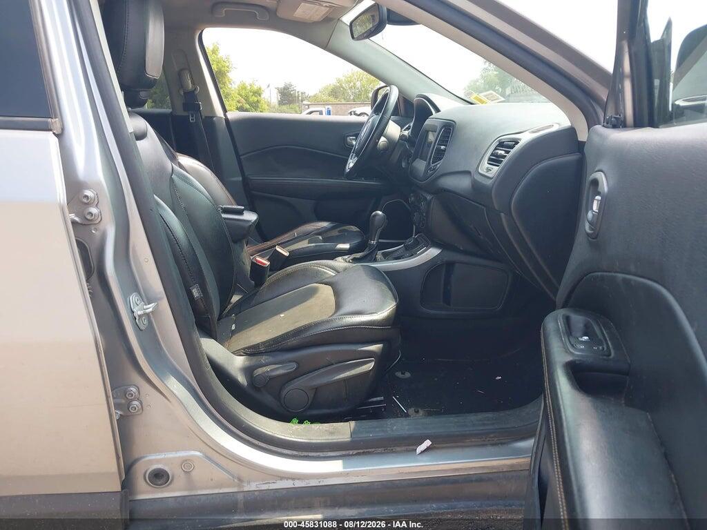 3C4NJDBB5LT222632 2020 JEEP COMPASS photo no. 5