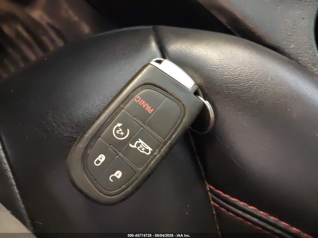 1C4PJMBX2KD282425 2019 JEEP CHEROKEE photo no. 11