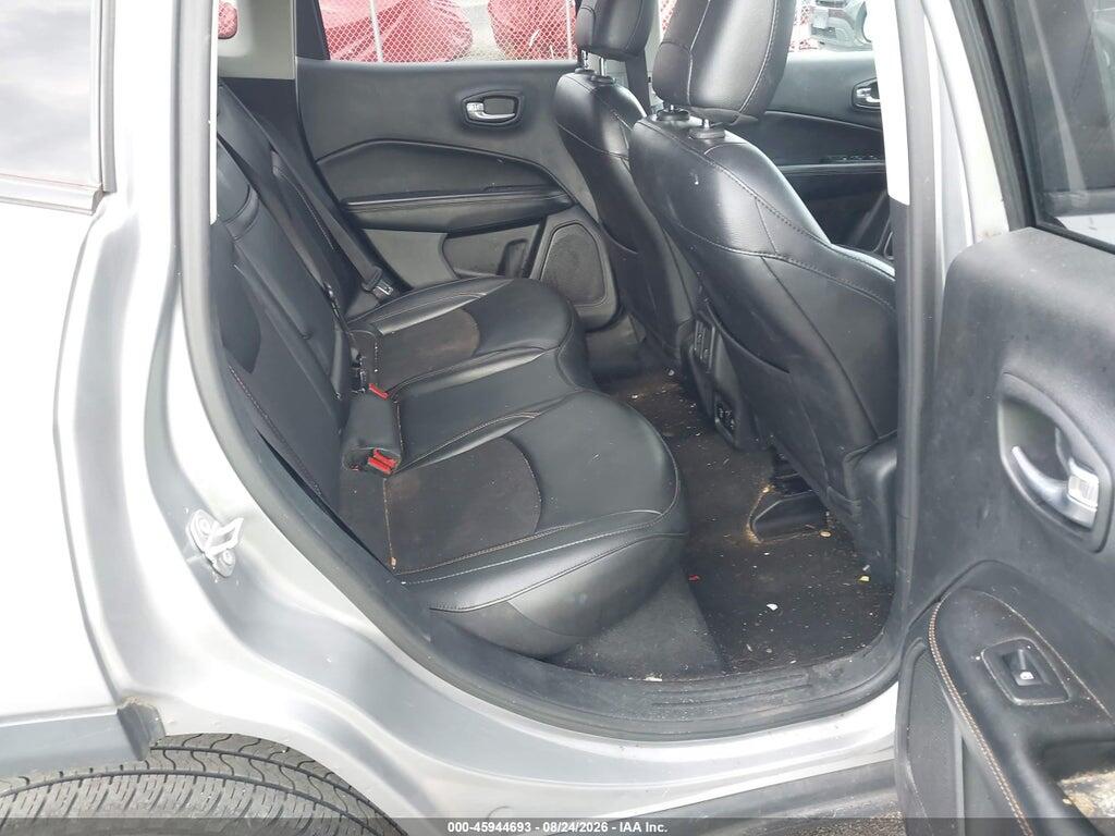 3C4NJDBB0KT598895 2019 JEEP COMPASS photo no. 8
