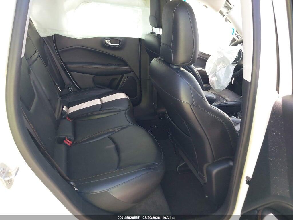 3C4NJCCB7KT614339 2019 JEEP COMPASS photo no. 8