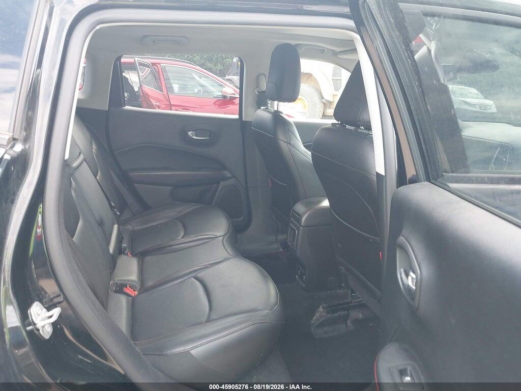 3C4NJDDB9KT807614 2019 JEEP COMPASS photo no. 8