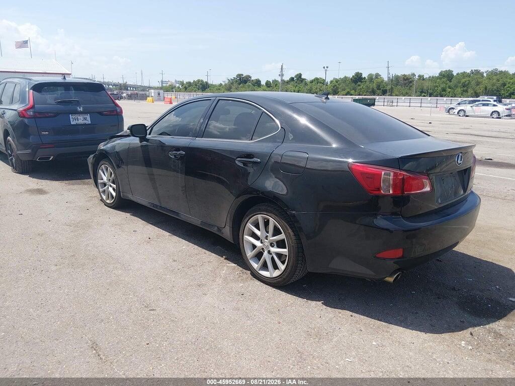 JTHCF5C27D5063982 2013 LEXUS IS 250 photo no. 3