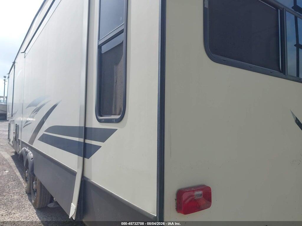 4YDF33125KA740124 2019 KEYSTONE RV OTHER photo no. 3