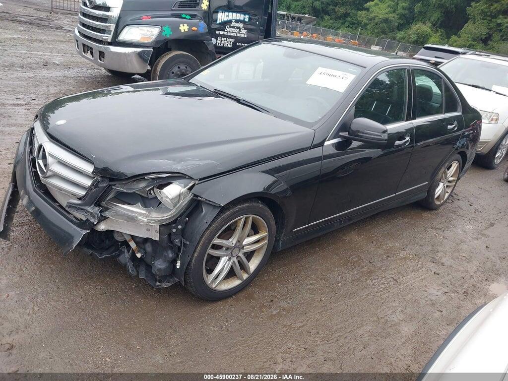 WDDGF8AB4DG130054 2013 MERCEDES-BENZ C 300 photo no. 2