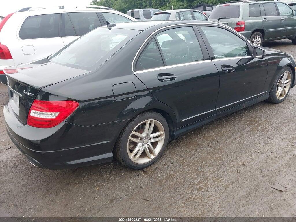 WDDGF8AB4DG130054 2013 MERCEDES-BENZ C 300 photo no. 4