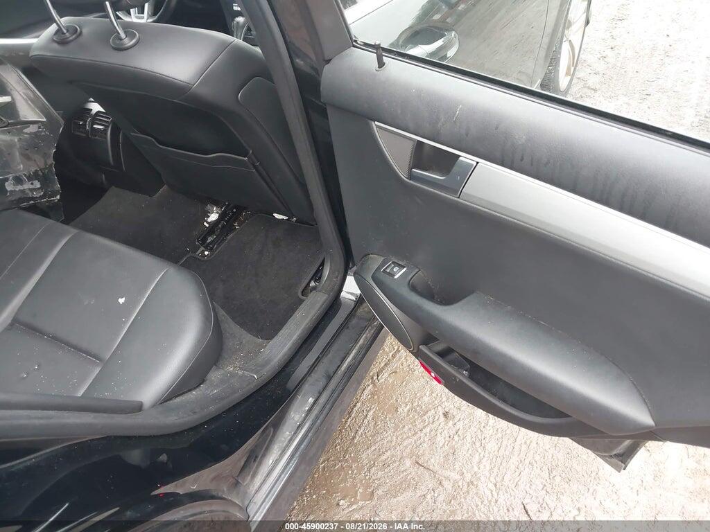 WDDGF8AB4DG130054 2013 MERCEDES-BENZ C 300 photo no. 8