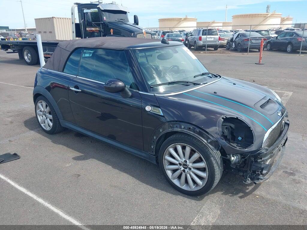 2013 MINI CONVERTIBLE WMWZP3C53DT550824