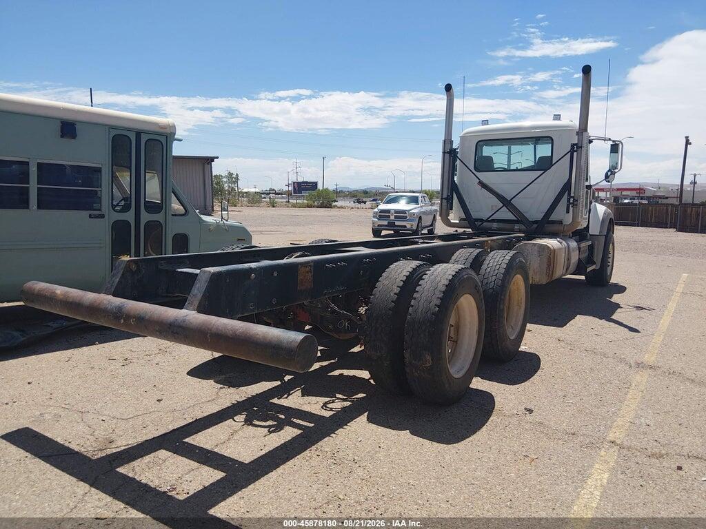 1M2AX07C4DM015563 2013 MACK 700 photo no. 4