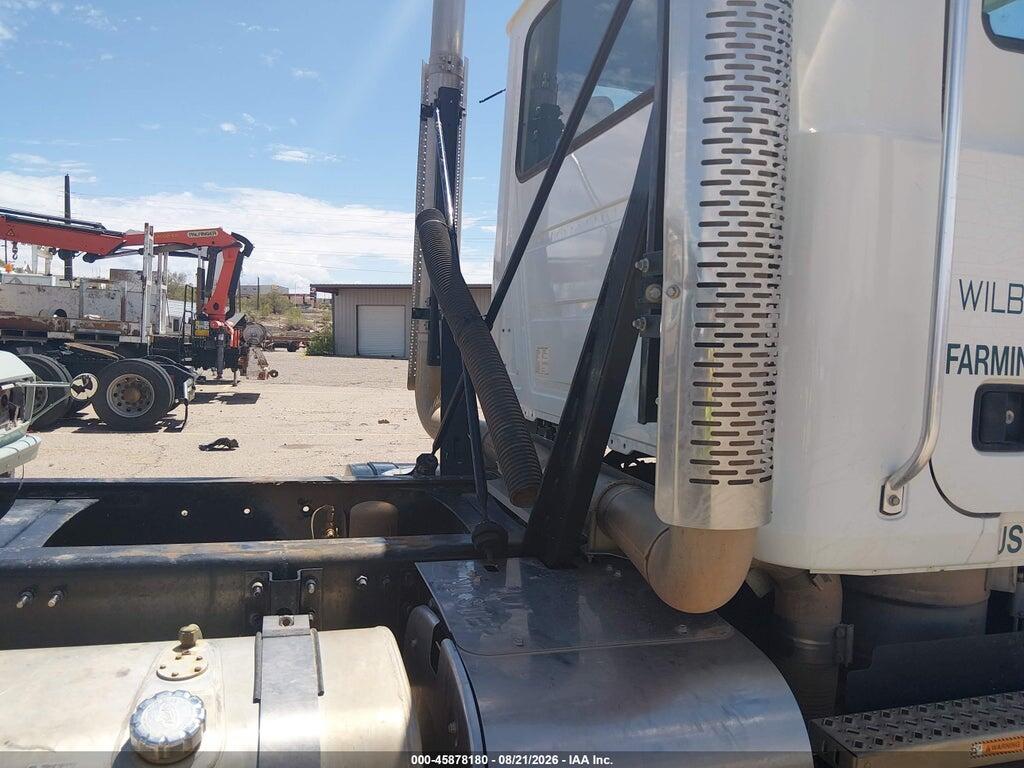 1M2AX07C4DM015563 2013 MACK 700 photo no. 8