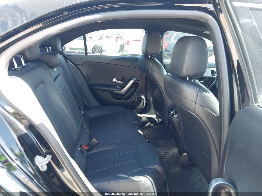 WDD3G4EB0KW020412 2019 MERCEDES-BENZ A 220 photo no. 8