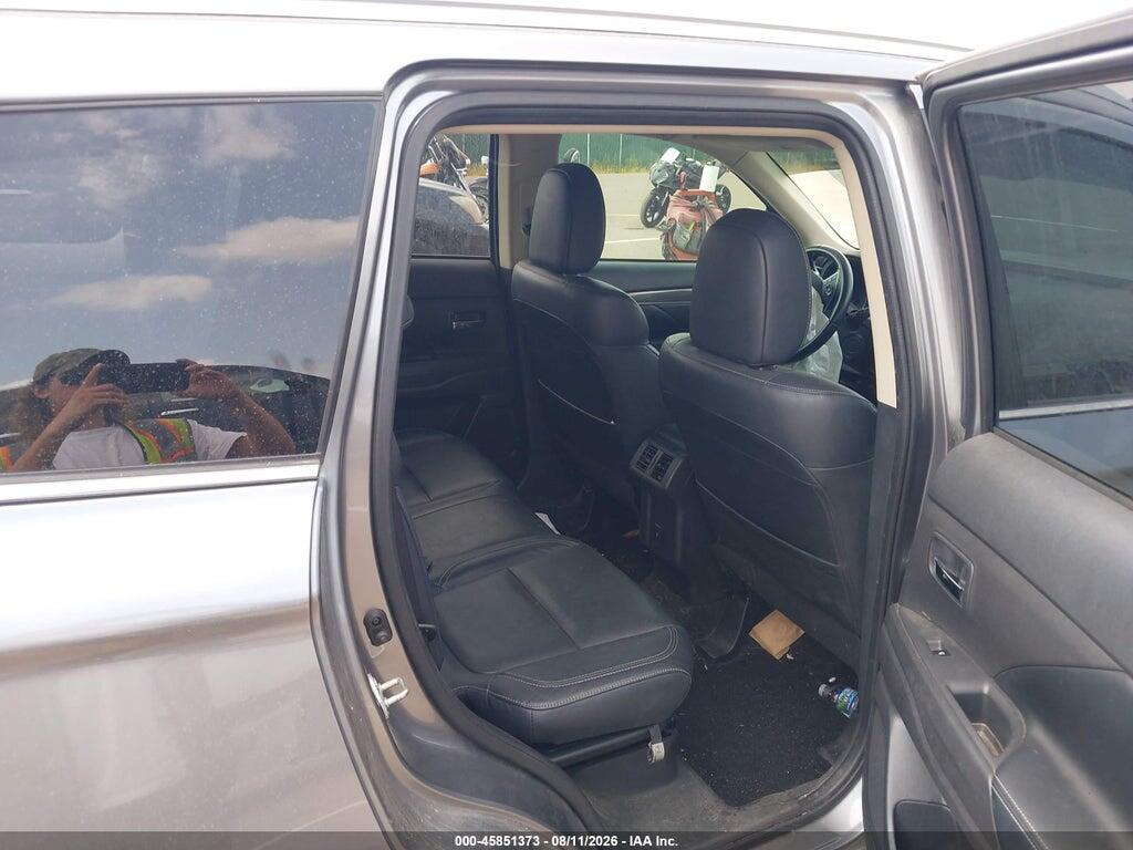 JA4AZ3A36LZ032448 2020 MITSUBISHI OUTLANDER photo no. 8