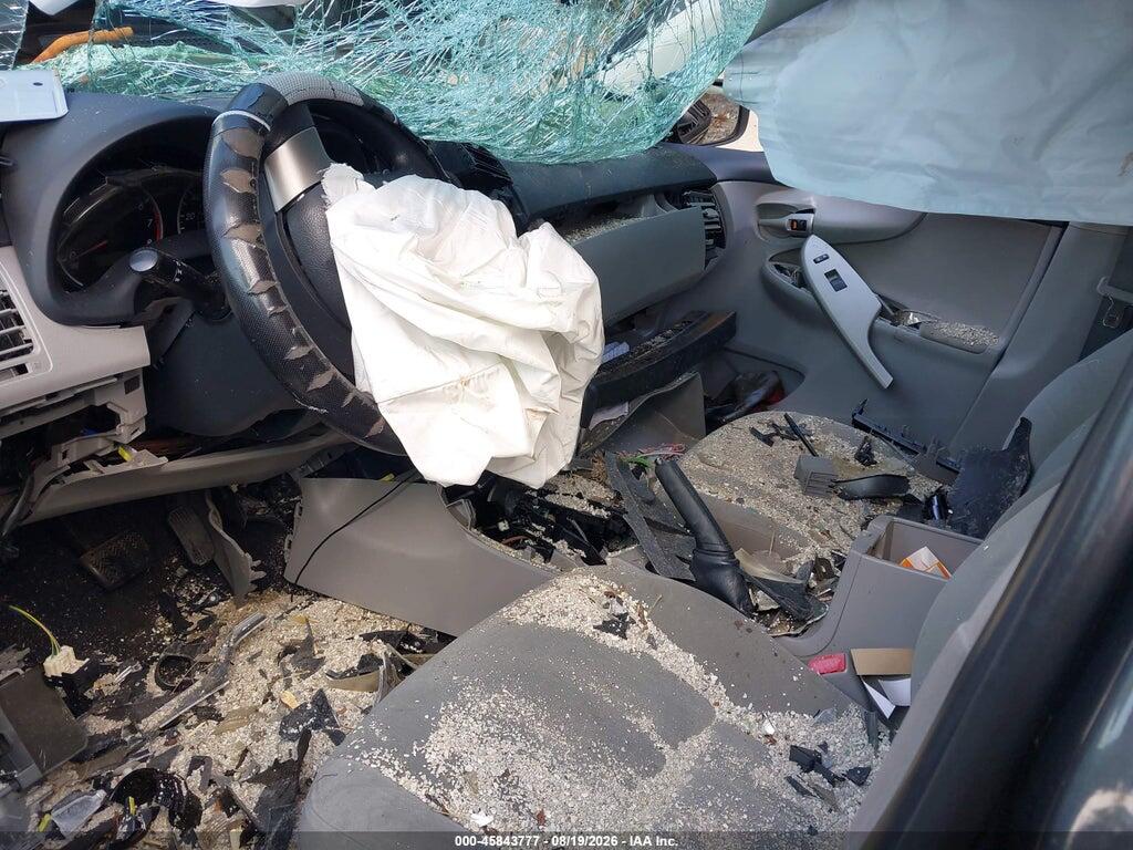 2T1BU4EE7DC094804 2013 TOYOTA COROLLA photo no. 5