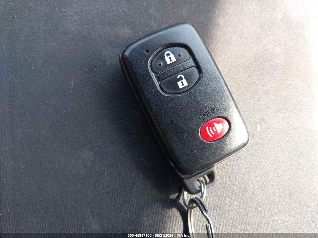 JTDZN3EU6D3192258 2013 TOYOTA PRIUS V photo no. 11