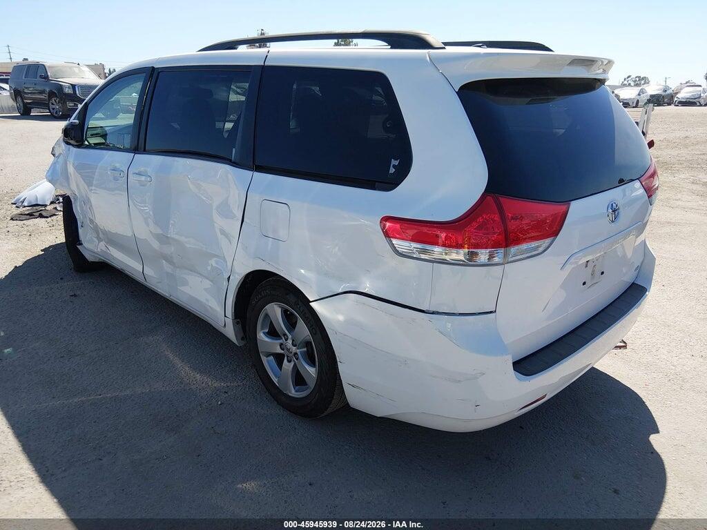 5TDKK3DC7DS343710 2013 TOYOTA SIENNA photo no. 3