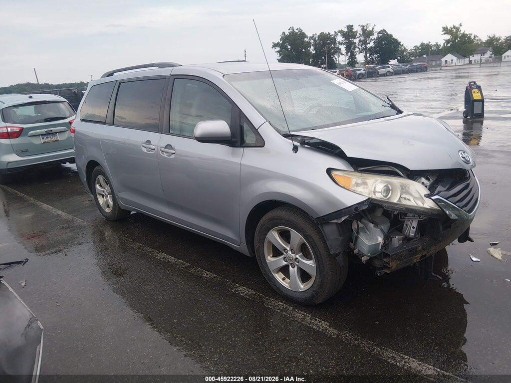 5TDKK3DC8DS386114 2013 TOYOTA SIENNA photo no. 1