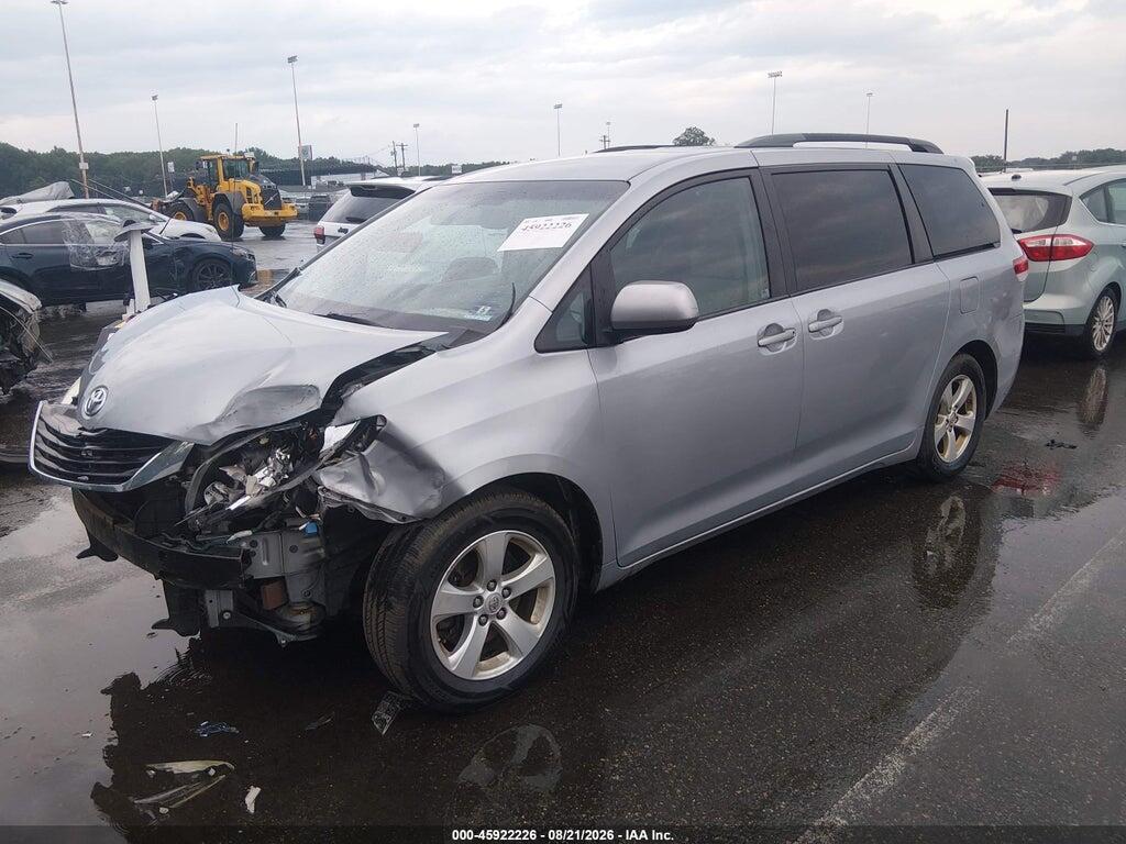 5TDKK3DC8DS386114 2013 TOYOTA SIENNA photo no. 2