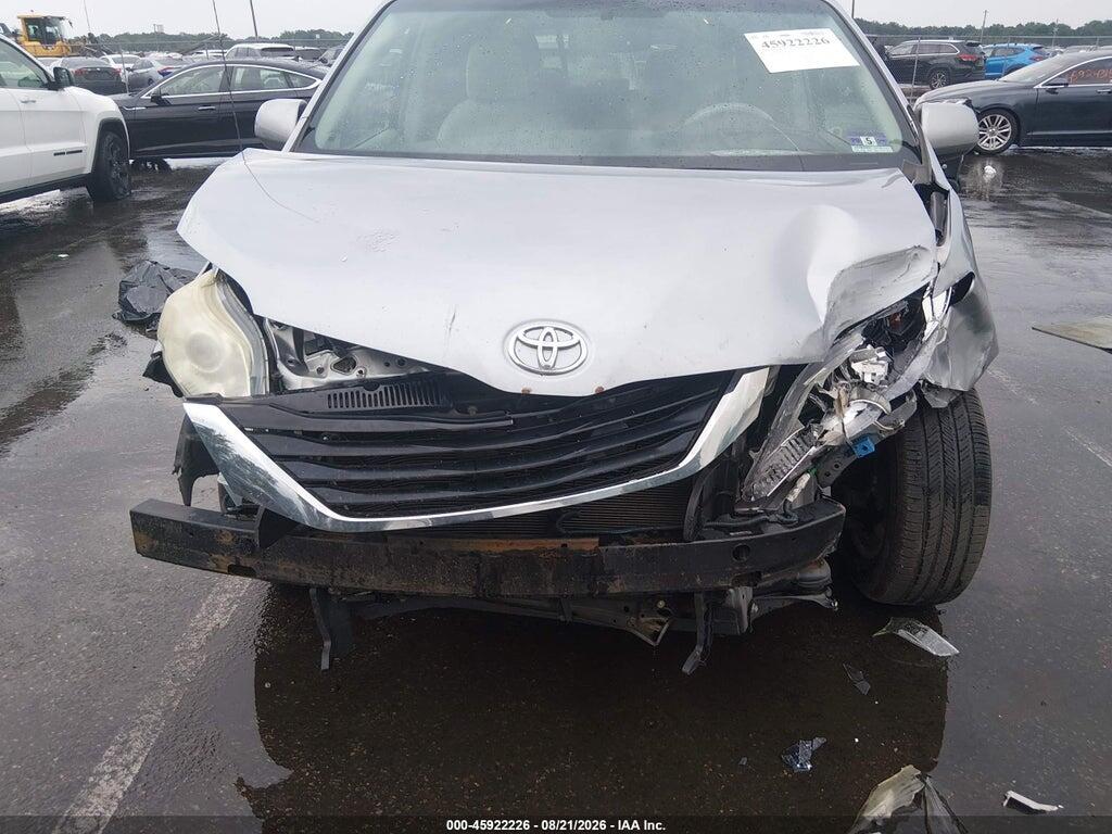 5TDKK3DC8DS386114 2013 TOYOTA SIENNA photo no. 6