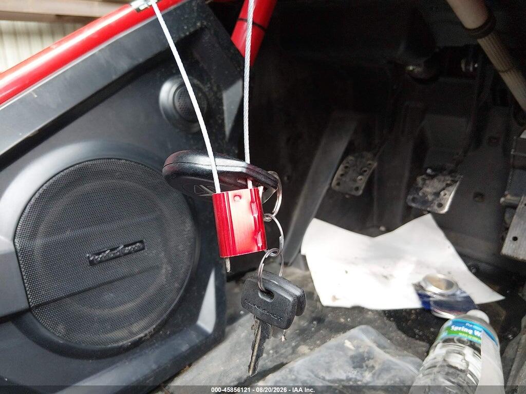 57XAARGB5L8137512 2020 POLARIS SLINGSHOT photo no. 11