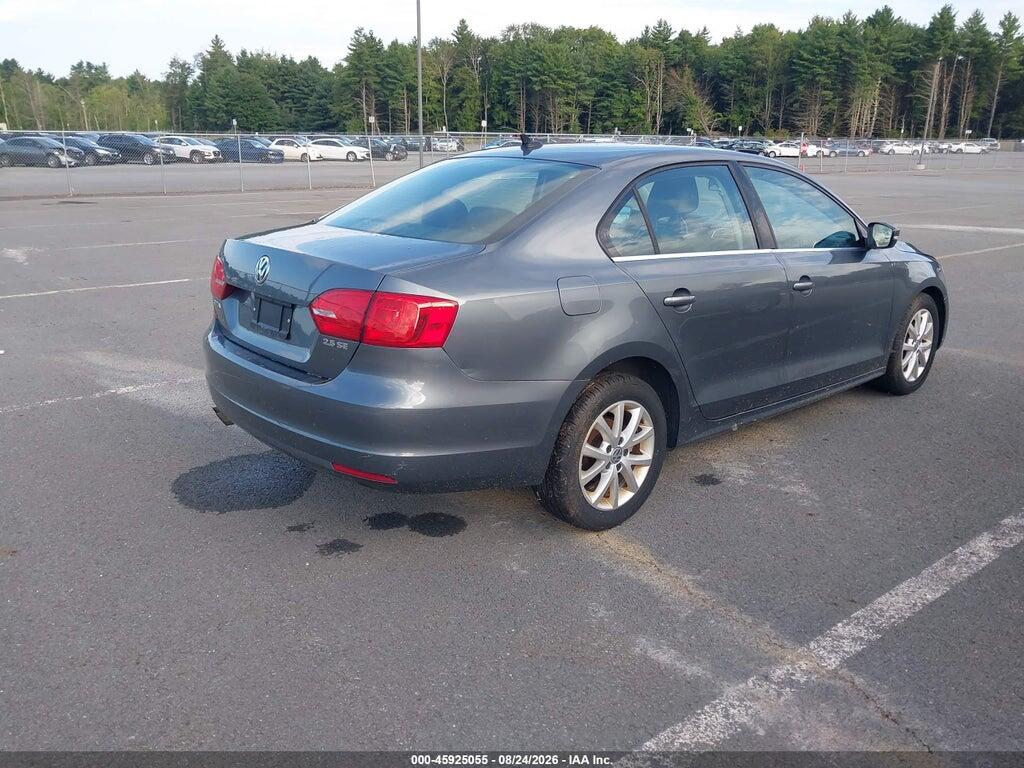 3VWDP7AJ4DM269759 2013 VOLKSWAGEN JETTA photo no. 4