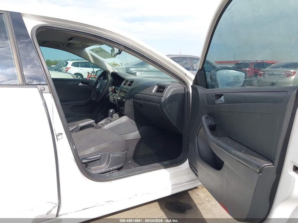 3VW2K7AJ9DM384752 2013 VOLKSWAGEN JETTA photo no. 5
