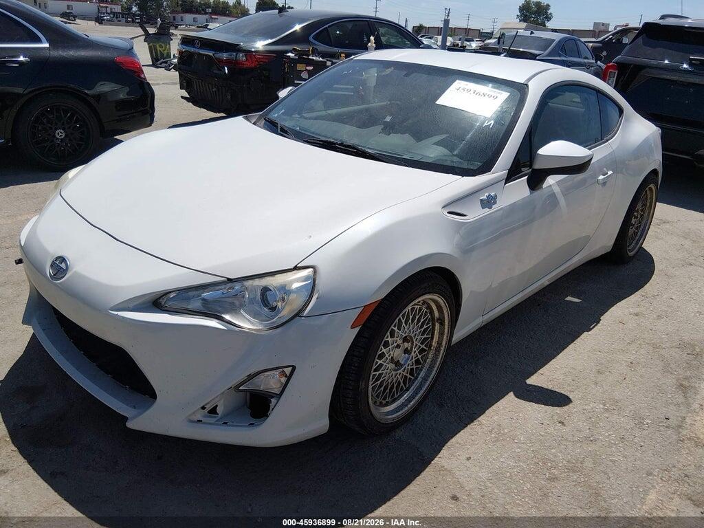 JF1ZNAA12E9705851 2014 SCION FR-S photo no. 2