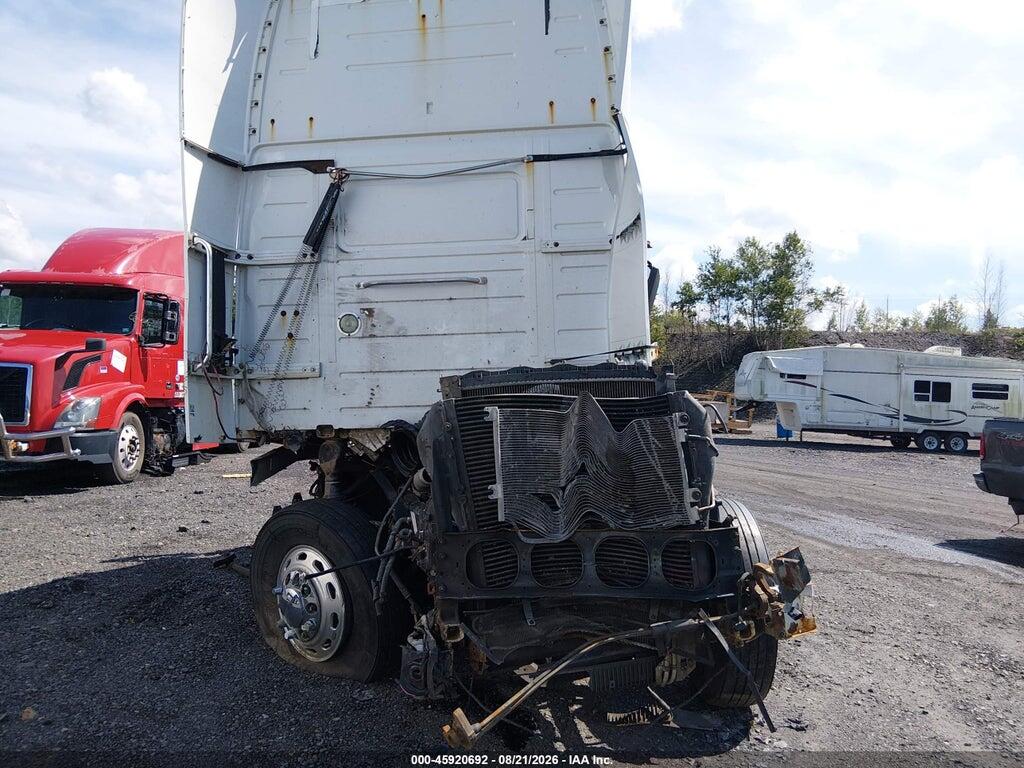4V4NC9EJ5DN564548 2013 VOLVO VN photo no. 11