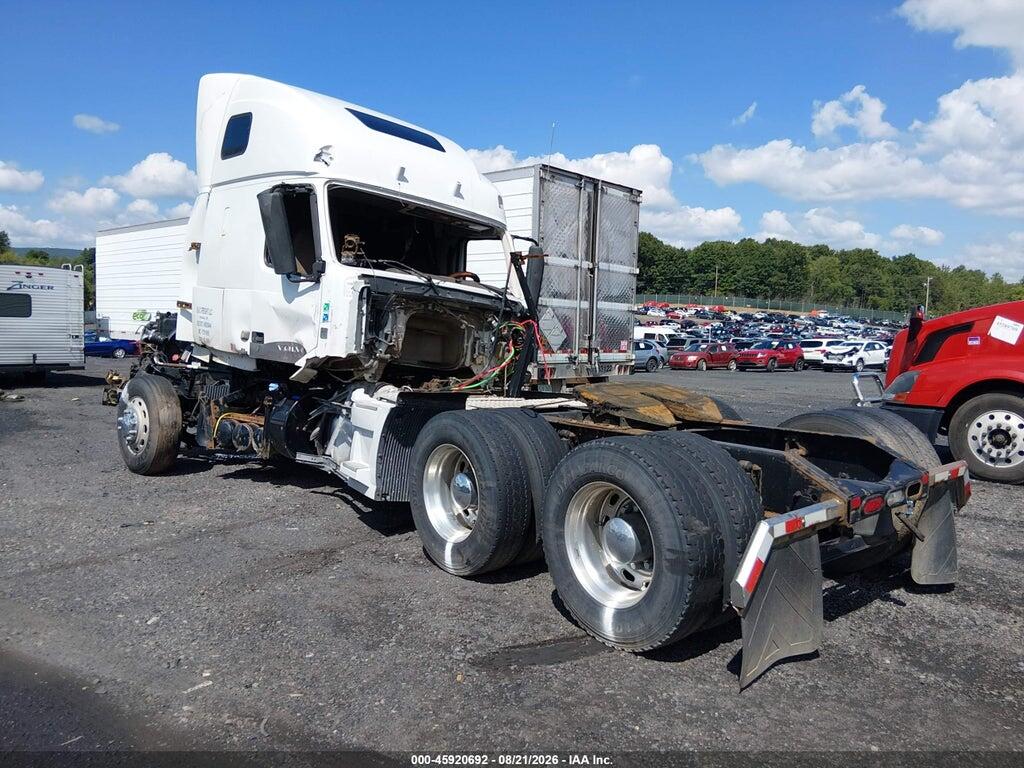 4V4NC9EJ5DN564548 2013 VOLVO VN photo no. 3