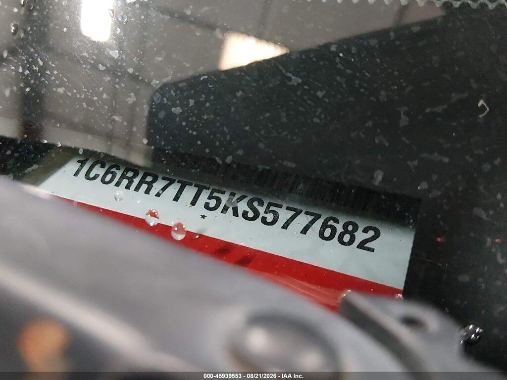1C6RR7TT5KS577682 2019 RAM 1500 CLASSIC photo no. 9