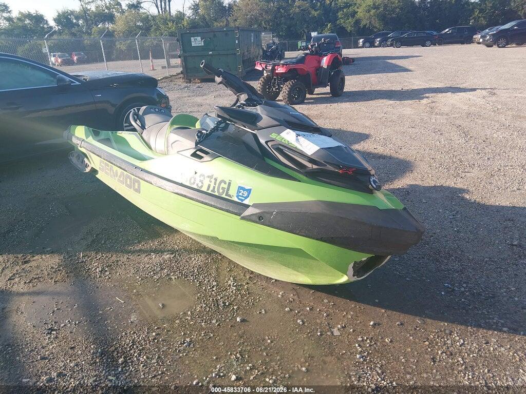 2020 SEADOO RXT-X 300 00000YDV23212K920