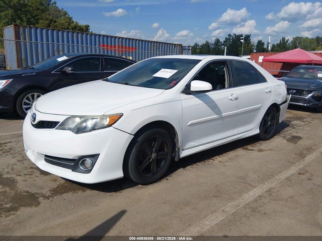 4T1BF1FK0EU777036 2014 TOYOTA CAMRY photo no. 2