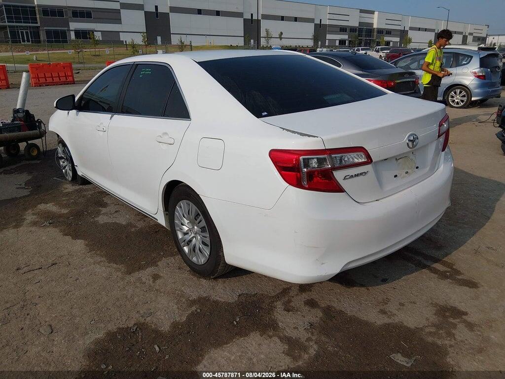 4T4BF1FK7ER410964 2014 TOYOTA CAMRY photo no. 3