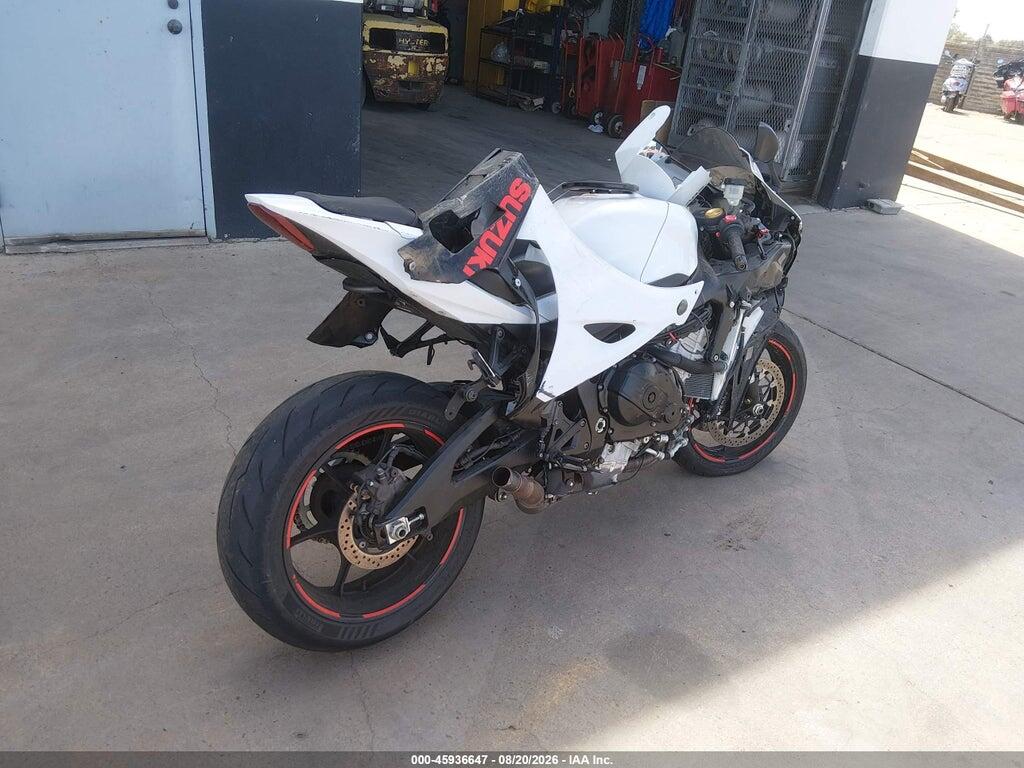 JS1DM11B0L7100021 2020 SUZUKI GSX-R1000 photo no. 4
