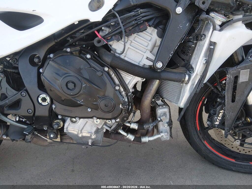 JS1DM11B0L7100021 2020 SUZUKI GSX-R1000 photo no. 8