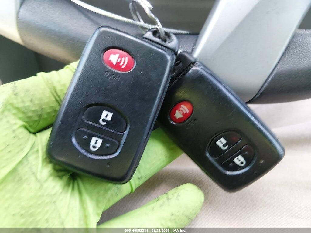 JTDZN3EU4EJ015592 2014 TOYOTA PRIUS V photo no. 11