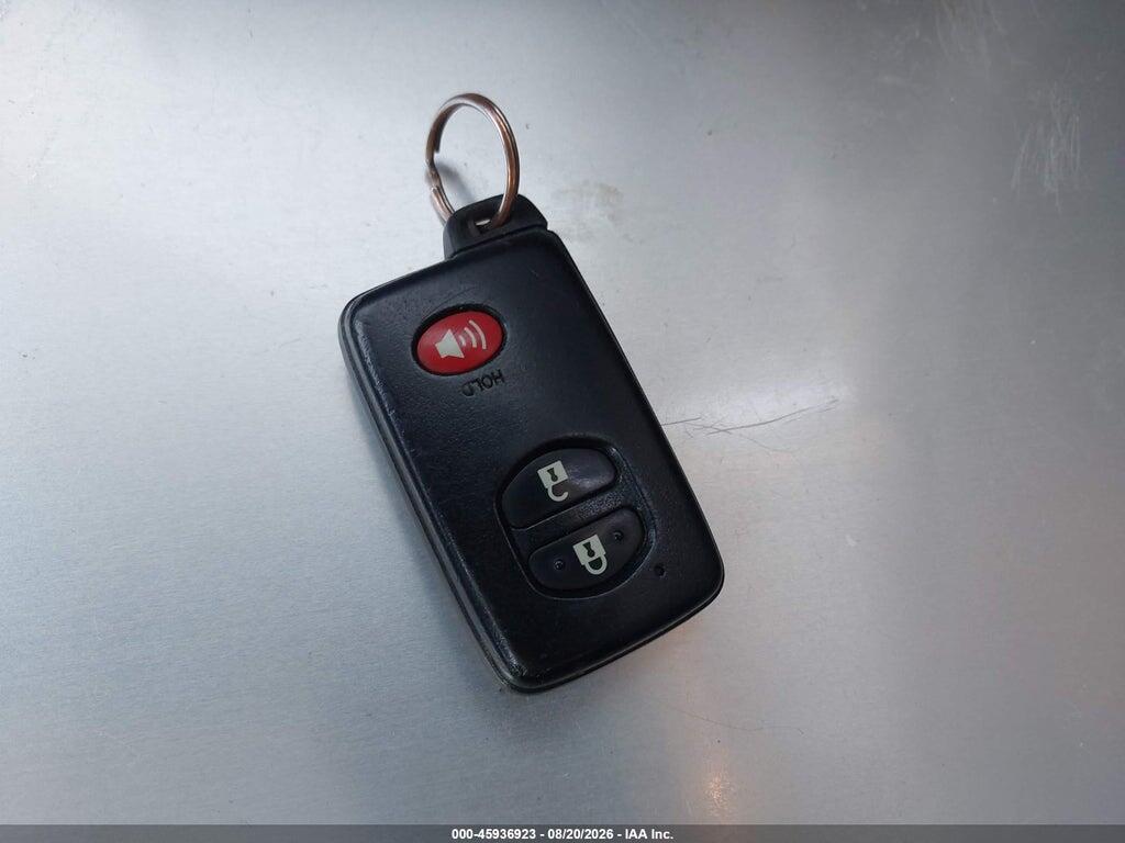 JTDZN3EU8E3313227 2014 TOYOTA PRIUS V photo no. 11