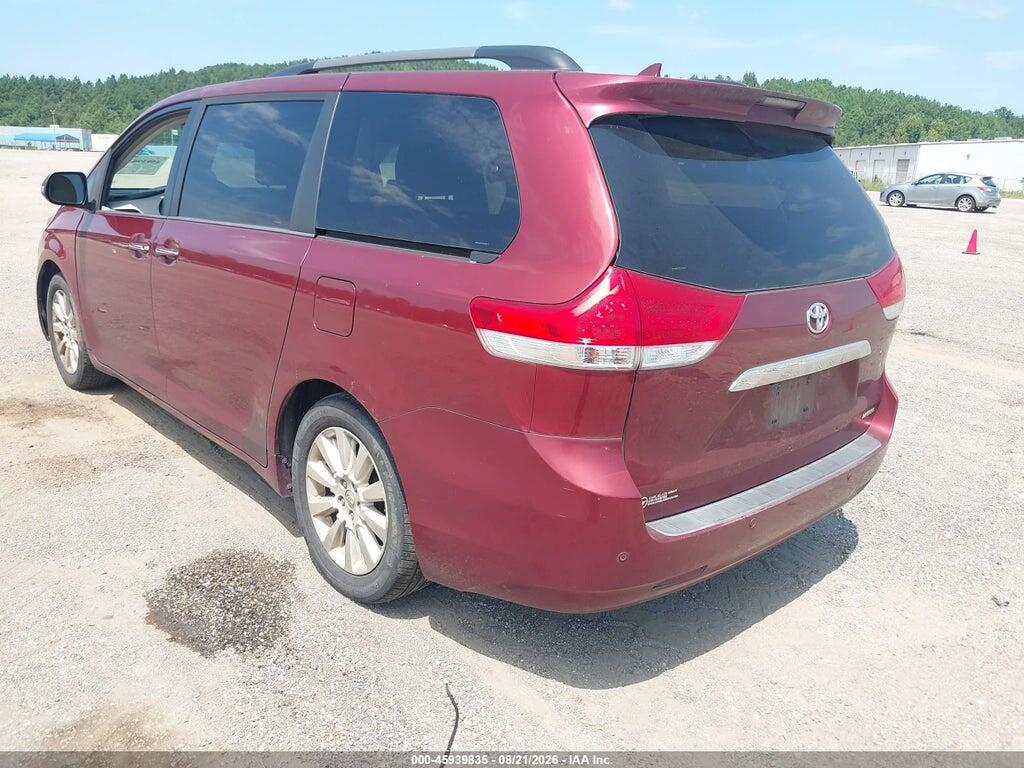 5TDYK3DC7ES409913 2014 TOYOTA SIENNA photo no. 3