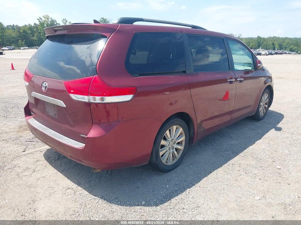 5TDYK3DC7ES409913 2014 TOYOTA SIENNA photo no. 4