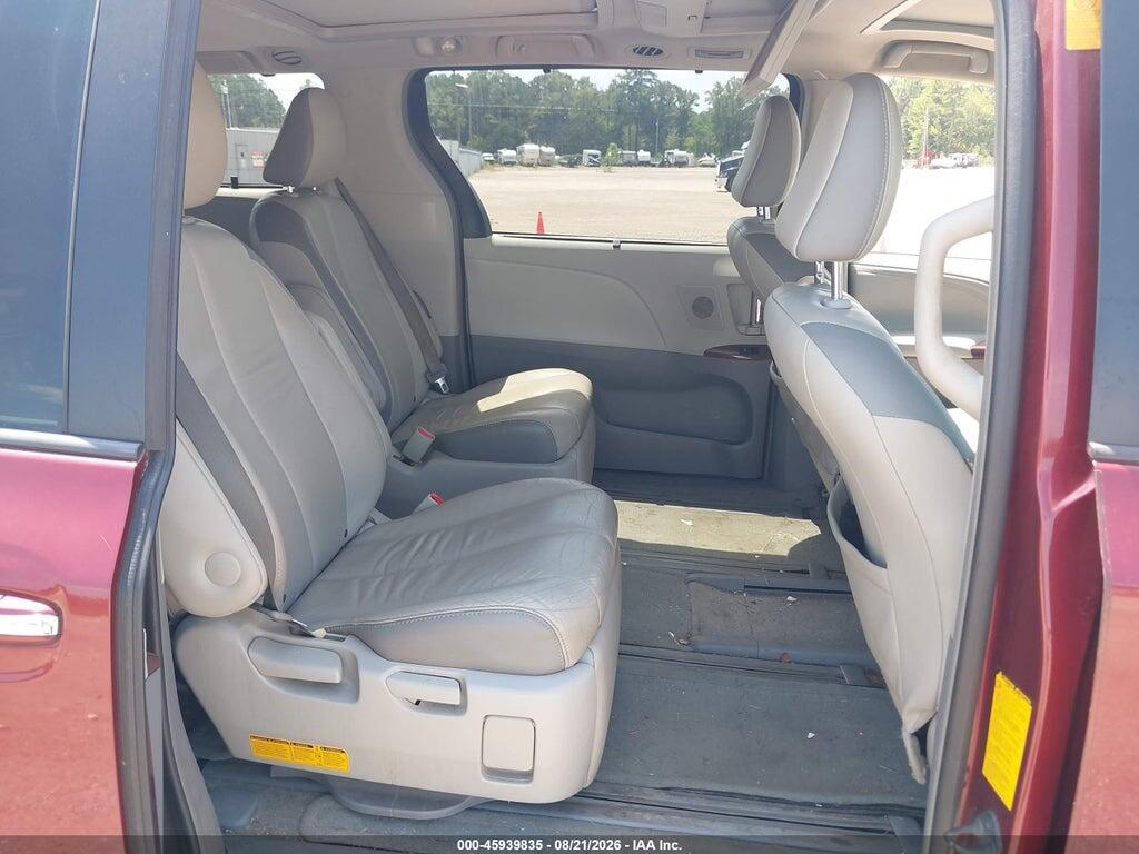 5TDYK3DC7ES409913 2014 TOYOTA SIENNA photo no. 8