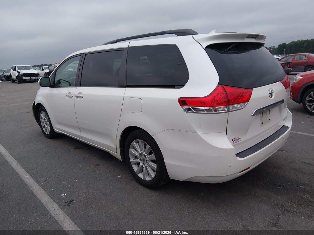 5TDYK3DC3ES508907 2014 TOYOTA SIENNA photo no. 3
