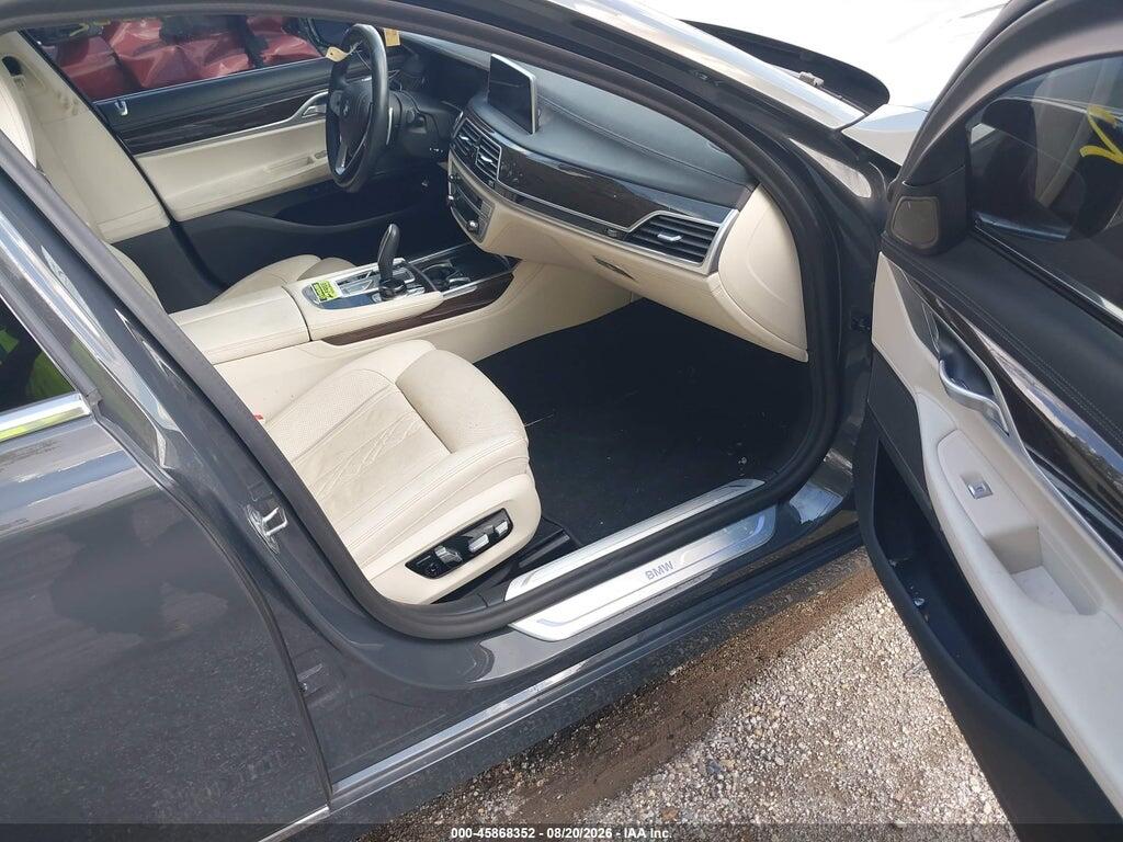 WBA7U2C03MCG43795 2021 BMW 750I photo no. 5