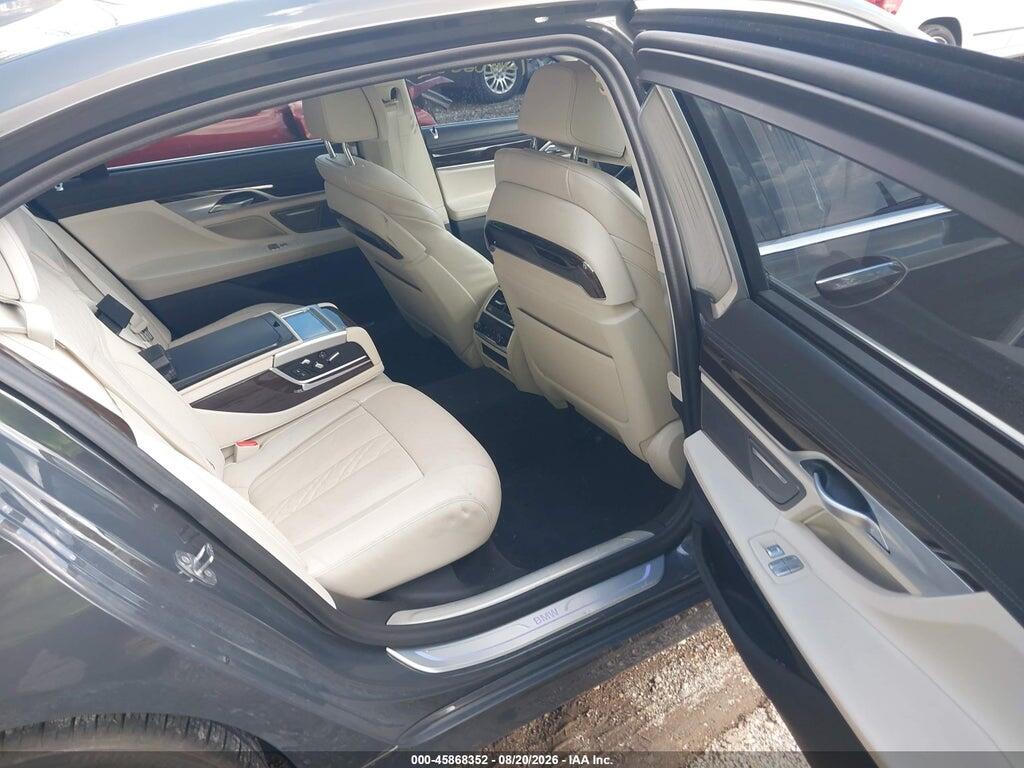 WBA7U2C03MCG43795 2021 BMW 750I photo no. 8