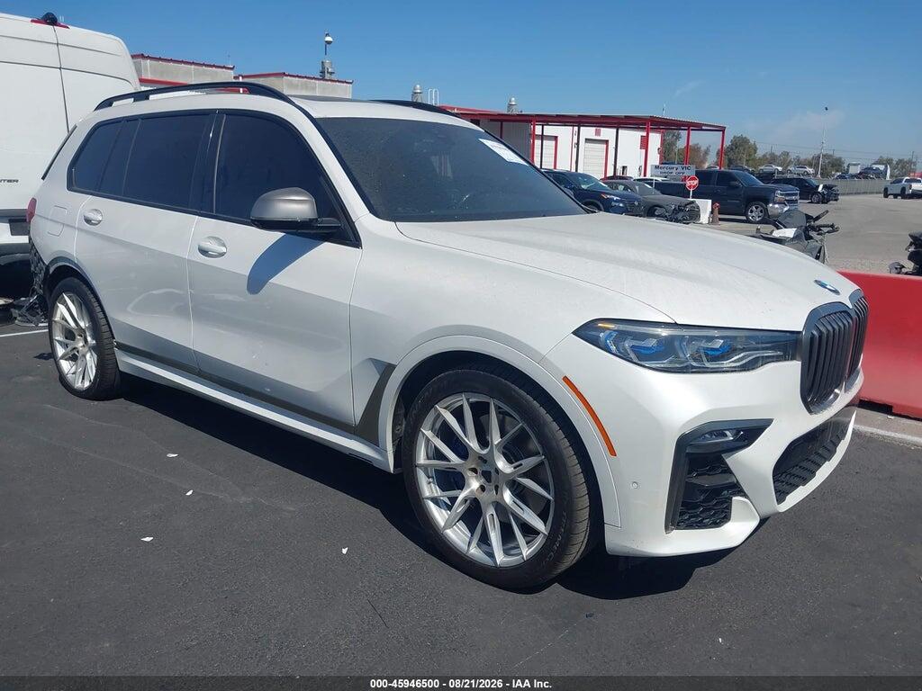 2021 BMW X7 5UXCX6C04M9G90023
