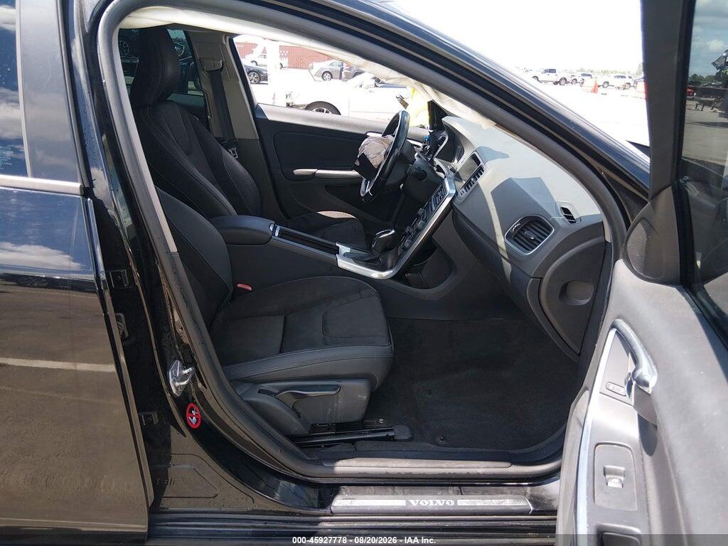 YV1612FS2E1284335 2014 VOLVO S60 photo no. 5
