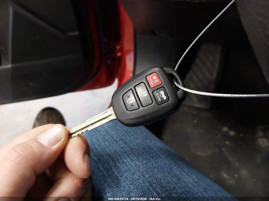 5YFBURHE7KP920184 2019 TOYOTA COROLLA photo no. 11