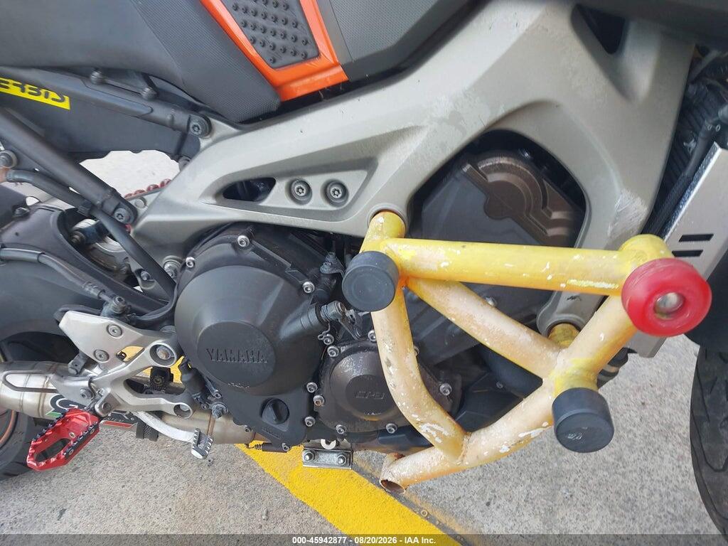 JYARN33Y8EA000398 2014 YAMAHA FZ09 photo no. 8