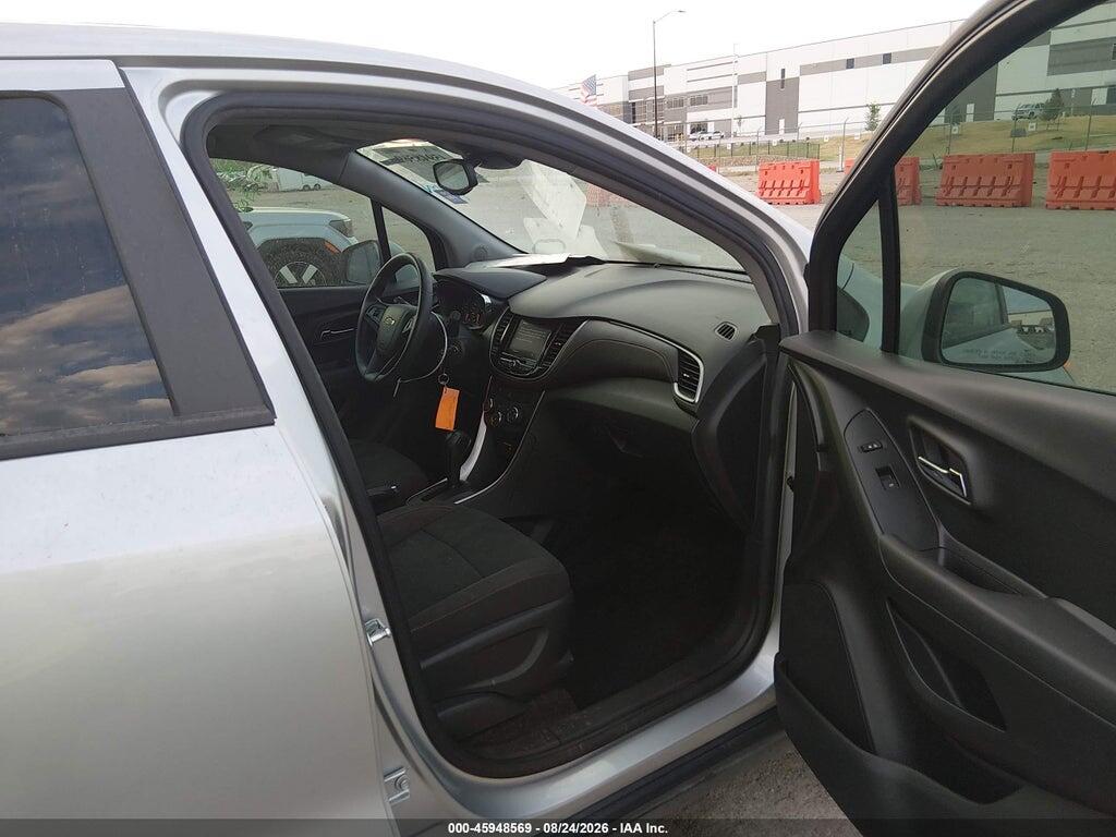 KL7CJKSB9MB301989 2021 CHEVROLET TRAX photo no. 5