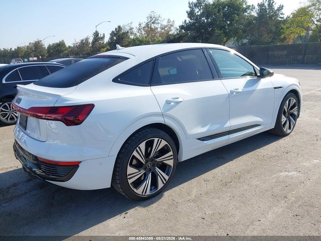 WA1DAAGE1RB024955 2024 AUDI Q8 E-TRON photo no. 4