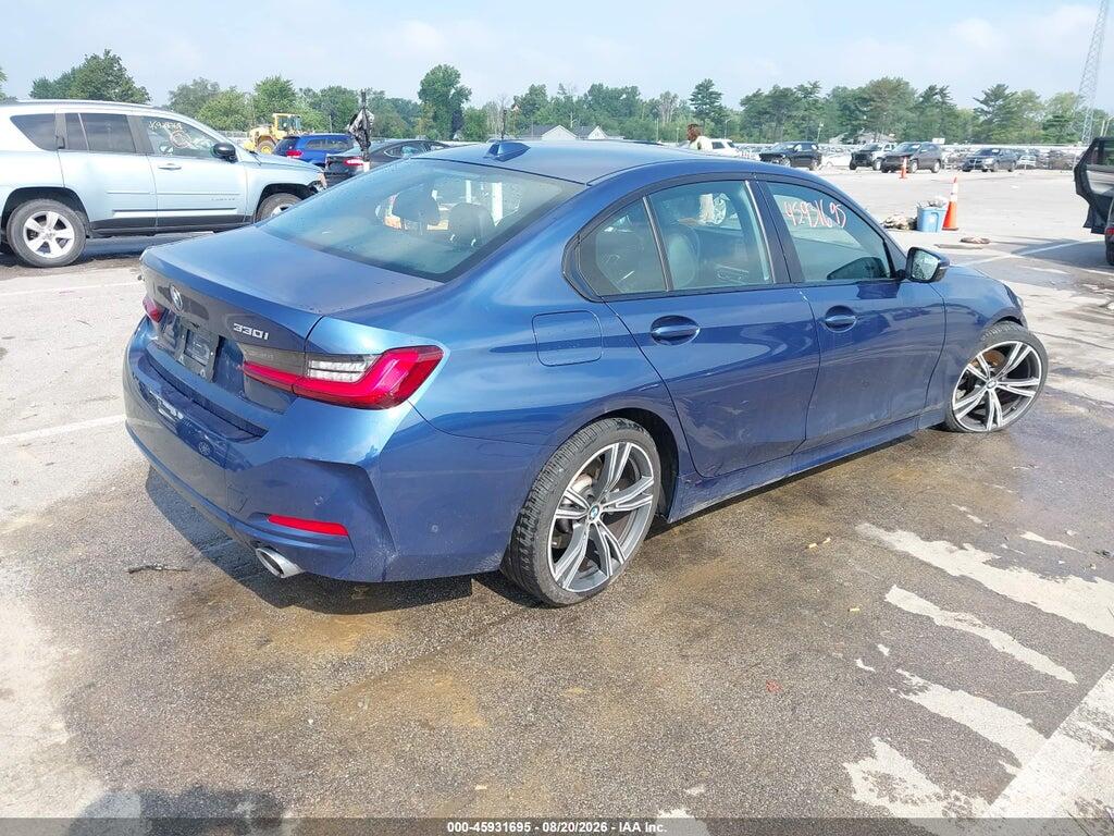 3MW89FF00P8D42709 2023 BMW 330I photo no. 4